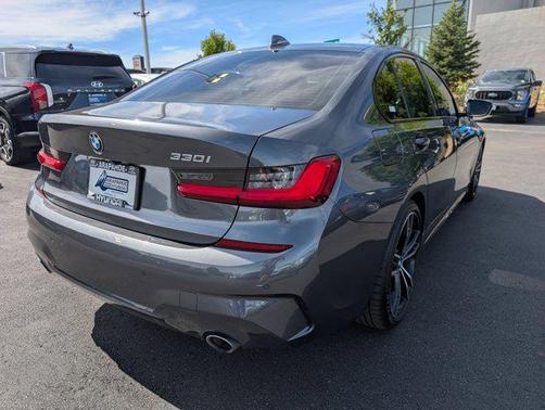 2019 BMW 330 330i
