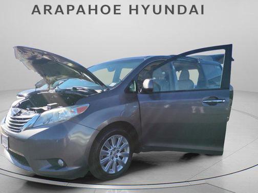 2016 Toyota Sienna XLE