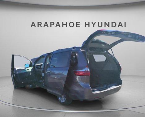 2016 Toyota Sienna XLE