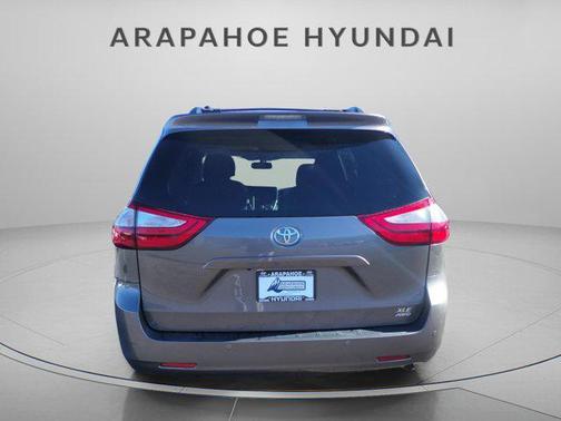 2016 Toyota Sienna XLE