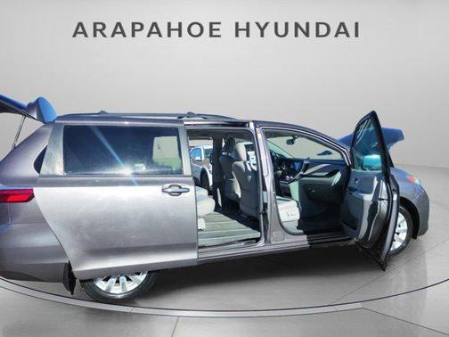 2016 Toyota Sienna XLE