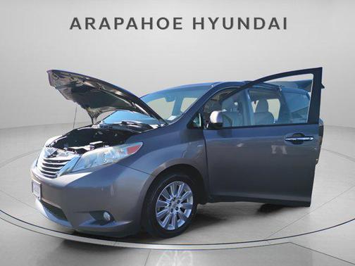 2016 Toyota Sienna XLE