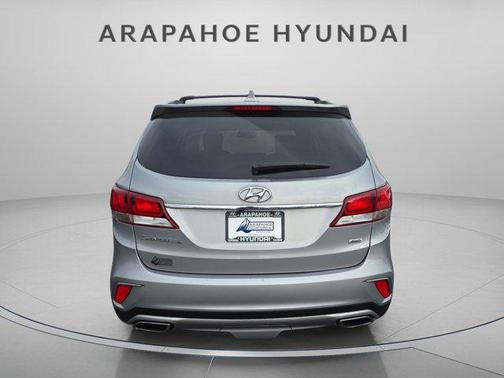 2017 Hyundai SANTA FE SE