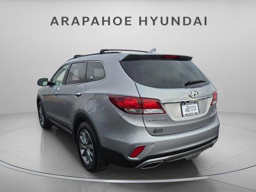 2017 Hyundai SANTA FE SE