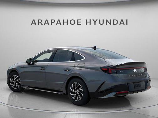 2026 Hyundai SONATA Hybrid Base