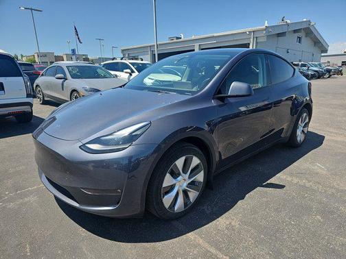 2023 Tesla Model Y Long Range Dual Motor All-Wheel Drive