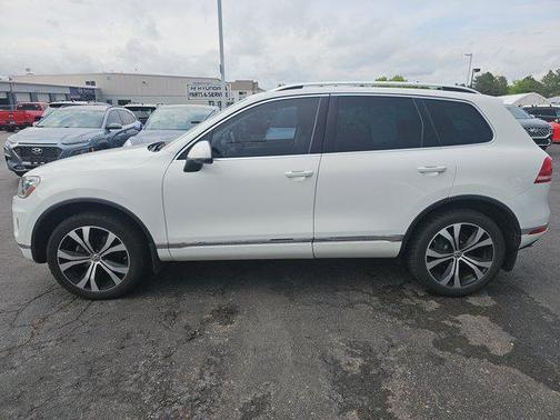 2016 Volkswagen Touareg TDI Lux