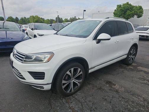 2016 Volkswagen Touareg TDI Lux
