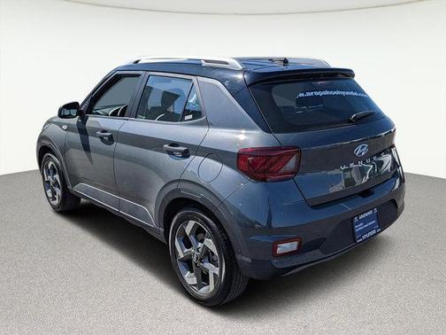 2024 Hyundai VENUE Limited