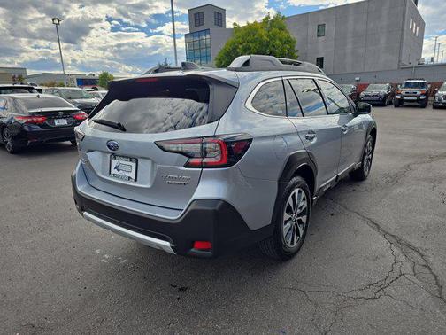 2024 Subaru Outback Touring
