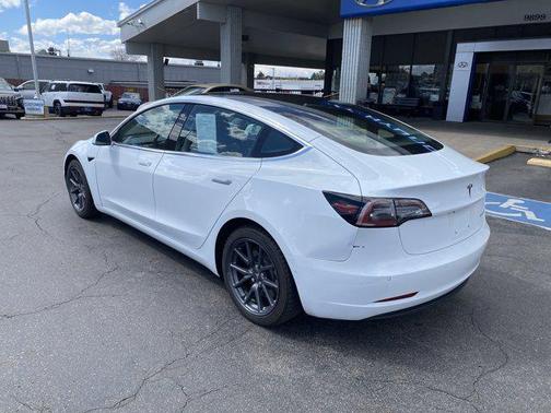 2018 Tesla Model 3 Performance