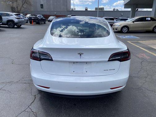 2018 Tesla Model 3 Performance