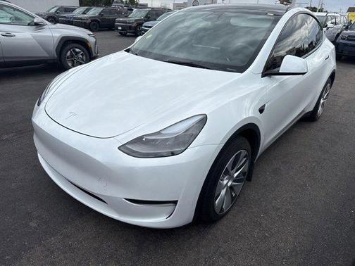 2023 Tesla Model Y Long Range Dual Motor All-Wheel Drive