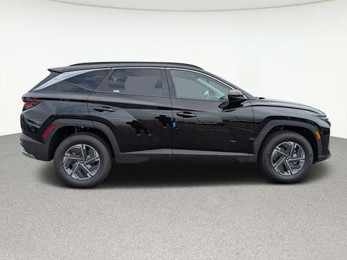 2025 Hyundai TUCSON Hybrid Blue