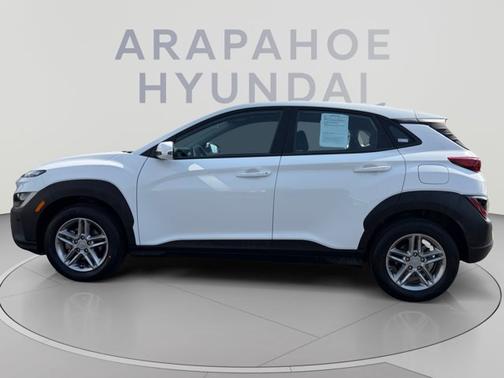 White 2023 Hyundai KONA SE