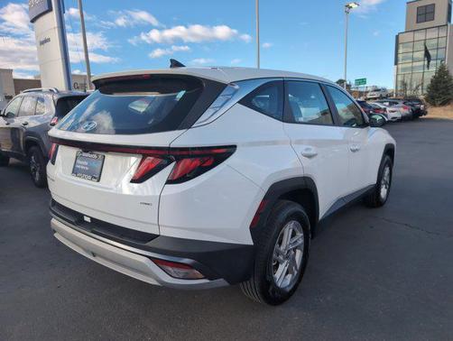 2025 Hyundai TUCSON SE