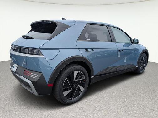 2025 Hyundai IONIQ 5 SE