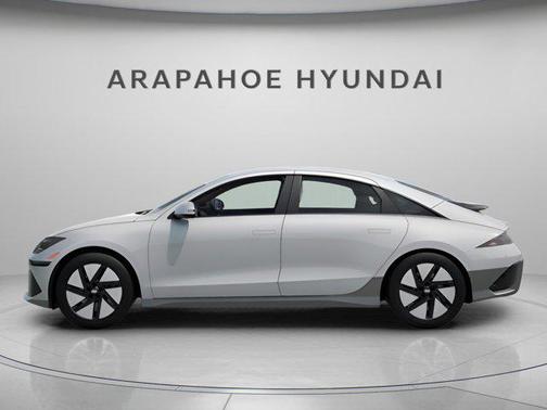 2025 Hyundai IONIQ 6 SE