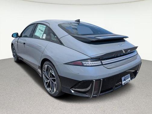 2025 Hyundai IONIQ 6 Limited