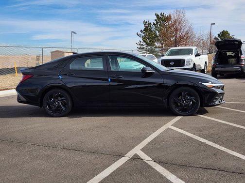 2026 Hyundai ELANTRA HEV SEL Sport