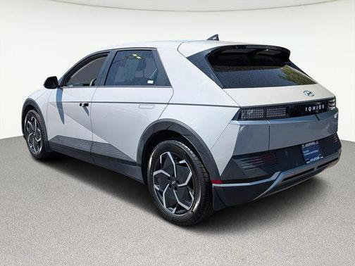 2022 Hyundai IONIQ 5 SE