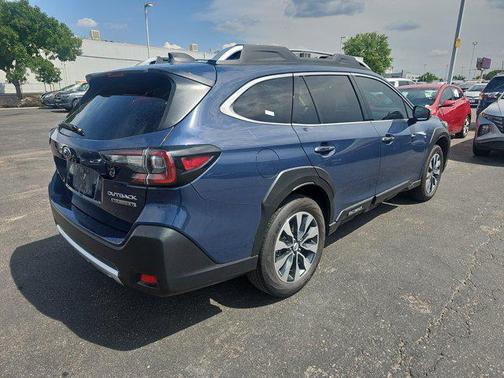 2023 Subaru Outback Touring XT