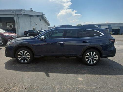 2023 Subaru Outback Touring XT