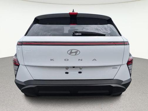 2025 Hyundai KONA SE