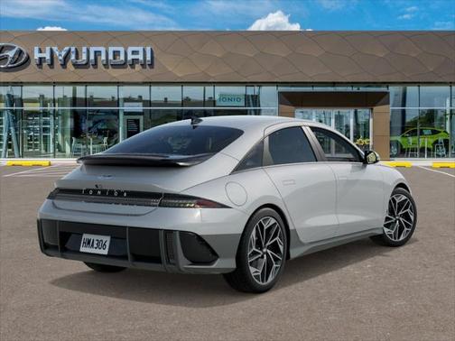 2025 Hyundai IONIQ 6 SEL