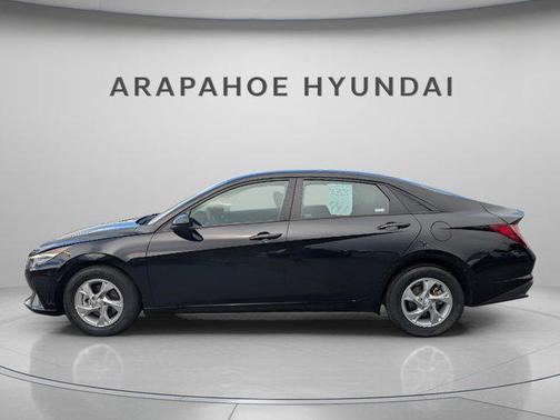 2023 Hyundai ELANTRA SE
