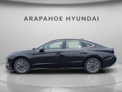 2025 Hyundai SONATA Hybrid SE