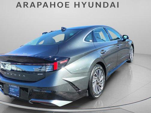 2025 Hyundai SONATA Hybrid Limited
