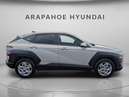 2024 Hyundai KONA SE