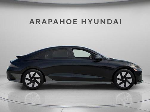 2025 Hyundai IONIQ 6 SE