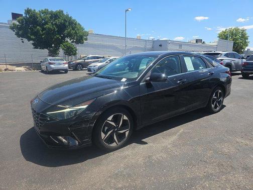 2023 Hyundai ELANTRA Limited