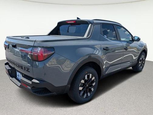 2025 Hyundai SANTA CRUZ SEL Activity