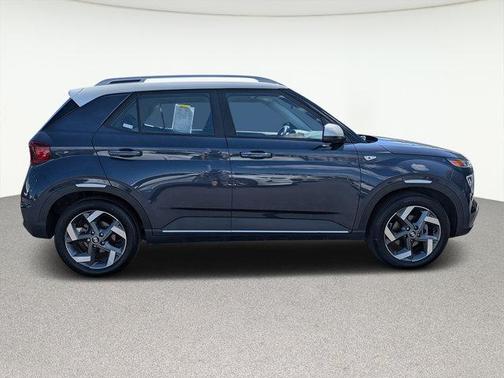 2022 Hyundai VENUE Limited
