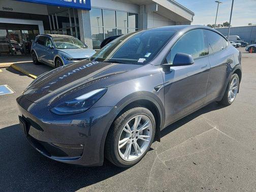 2023 Tesla Model Y Long Range Dual Motor All-Wheel Drive