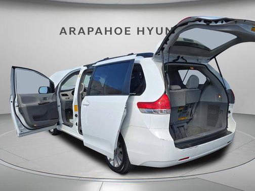 2014 Toyota Sienna XLE