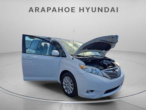 2014 Toyota Sienna XLE