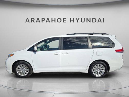 2014 Toyota Sienna XLE