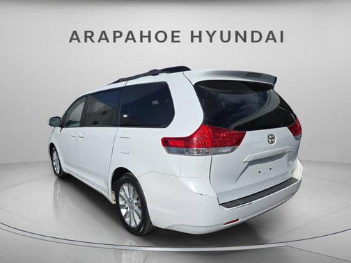 2014 Toyota Sienna XLE