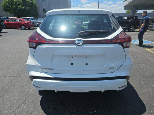 2021 Nissan Kicks SV