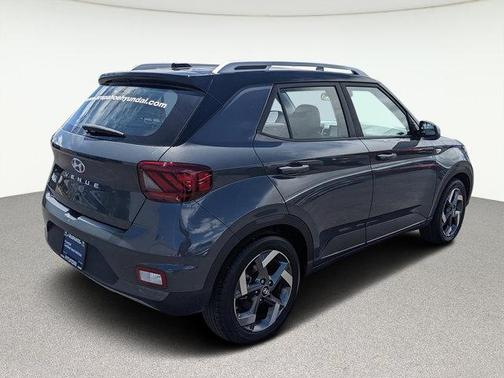 2024 Hyundai VENUE Limited