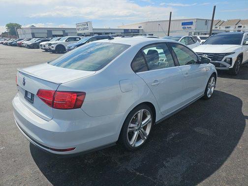 2017 Volkswagen Jetta GLI