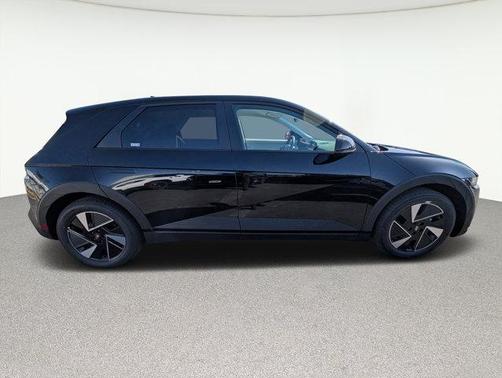 2025 Hyundai IONIQ 5 SE