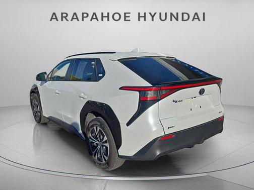 2024 Toyota bZ4X XLE