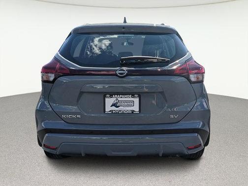 2022 Nissan Kicks SV