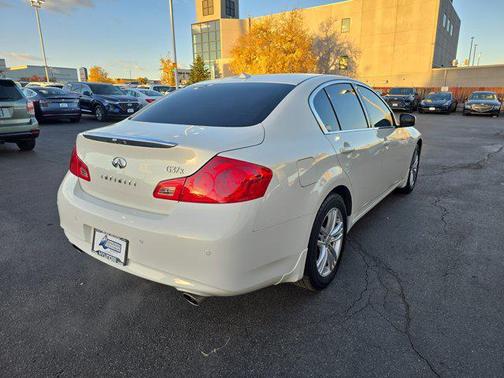 2013 INFINITI G37x Base