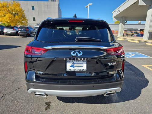 2021 INFINITI QX50 LUXE AWD